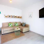 Book Jet - Bungalow Style & Comfort