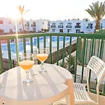 Endless Summer Apartment