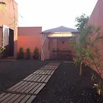 Ven A Las Mil Y Una Noches Cerca De Corralejo .