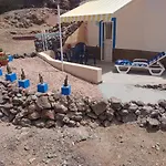 Casa Marinera En La Orilla Del Mar