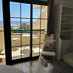 Neu Renoviert! Charmantes Und Gemuetliches Appartement Mit Balkon Und Meerblick