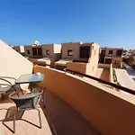 Piscina & Wifi. Sunny Apartement, Swimming Pool.