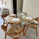 Arena Coral - Main Street - 50M Beach