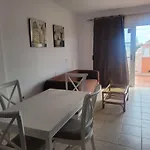 Apartamento Funcional En Residencial Con Piscina En Inmejorable Ubicacion En Centro De La Isla