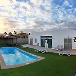 Villa & Golf & Heated Saltwater Pool & Leisure & Wifi