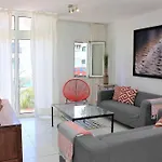 Breeze View House By The Sea