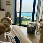 Apartamento Villa Bruno Con Vistas Al Mar, Primera Linea De Playa