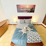 Lima Limon By The Sea, 2 Bedrooms, Central, High Speed Internet, Desk