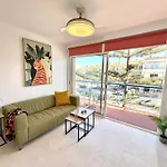 Sunny Terraced Flat In Corralejo Center