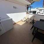 Lovely Newly Refurbished 1 Bedroom Flat Minutes From Sandy Beach,Private Terrace