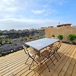 Casa Topik, Family And Surfhouse