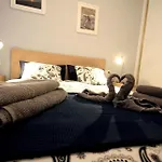 Exklusiv Eingerichtete Ferienwohnung Mit Meerblick