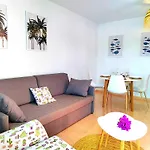 Tamarindo 28, Pool Front,Free Wifi