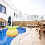 Coco Surfhouse - Coworking Coliving