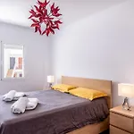 Casa Gus Large Luxurious Apartment With Sea View