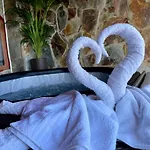 Chabela'S Seaview Penthouse & Spa