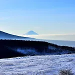 白樺湖畔の小さな宿 サワ・ルージュ