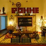 Pomme Hostel