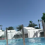 Las Gaviotas Apartments