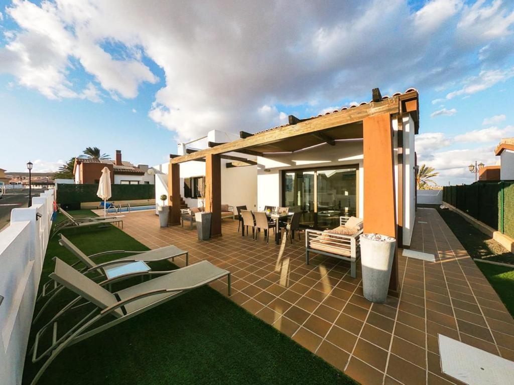 Vila Villa James