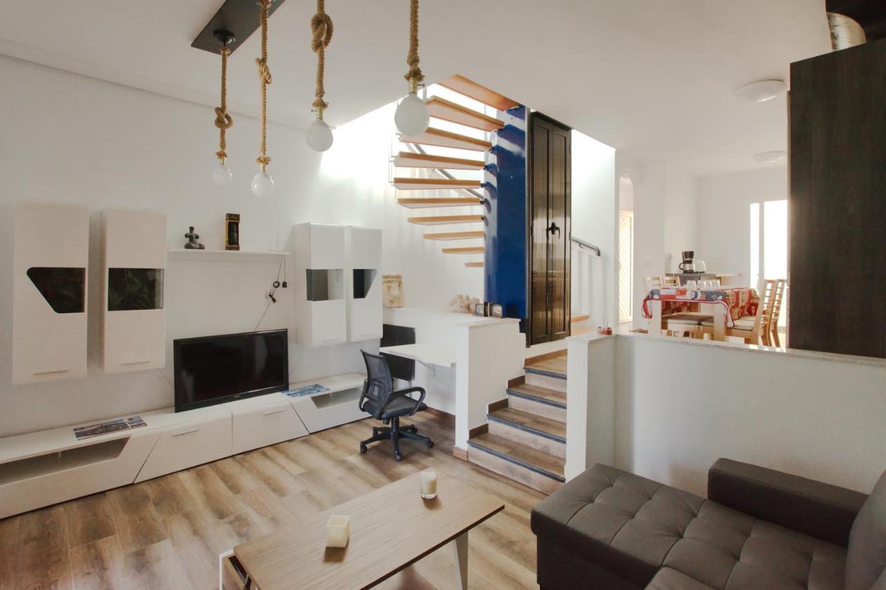 Near The Port, Wide, Confortable, Wi-fi, Terrace, Aircon Apartament *