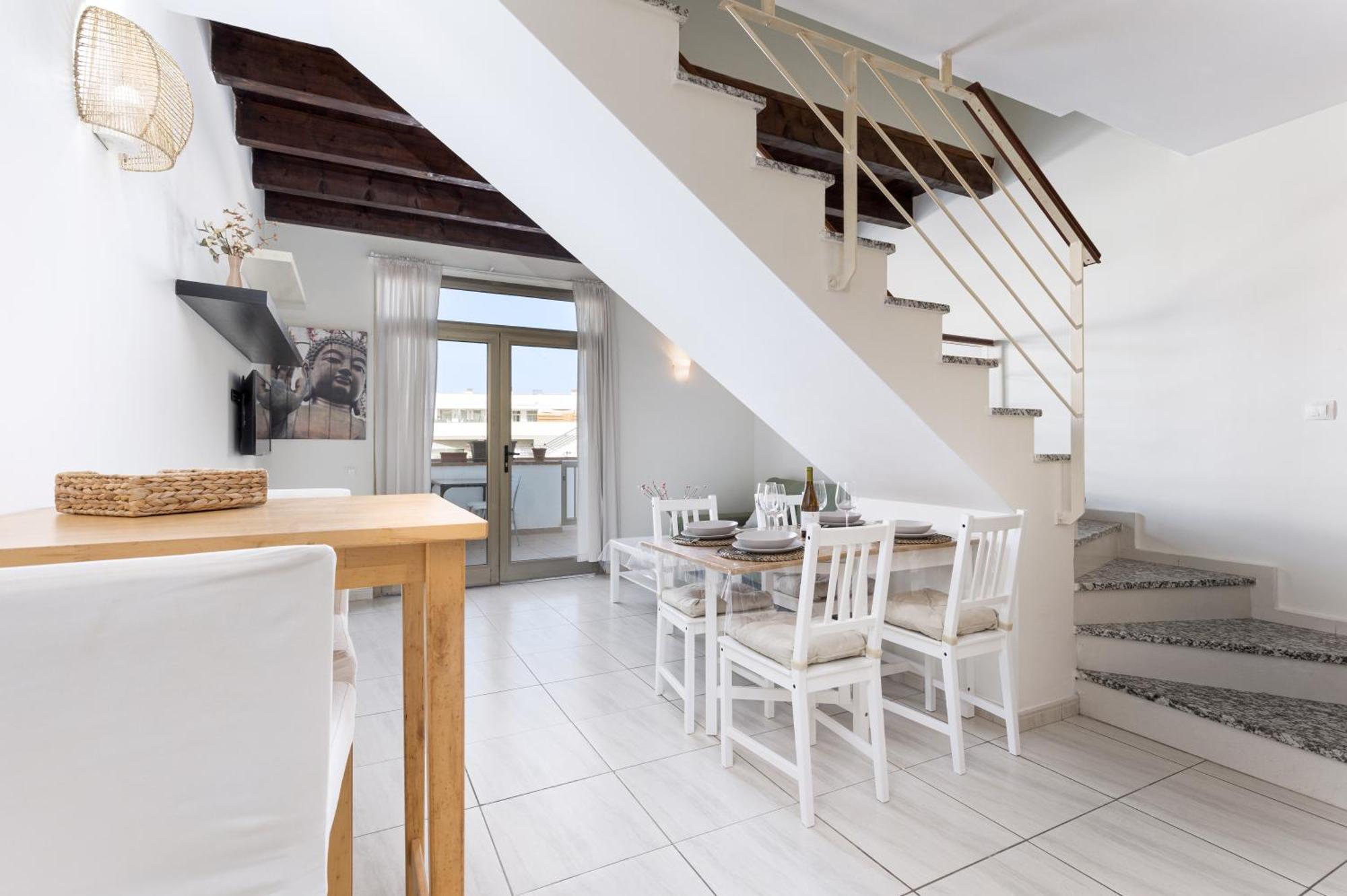 Home2book El Duplex Apt, Coastal Paradise Apartment