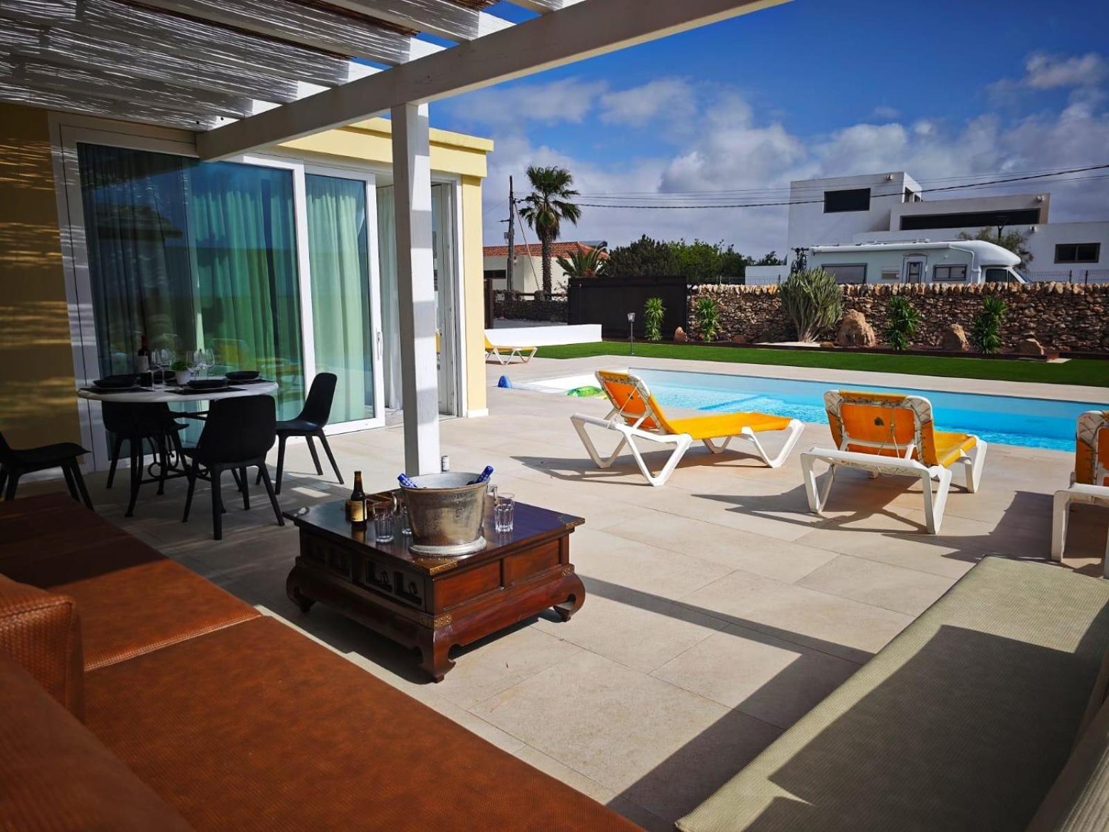 Espacio Con Piscina, Lajares