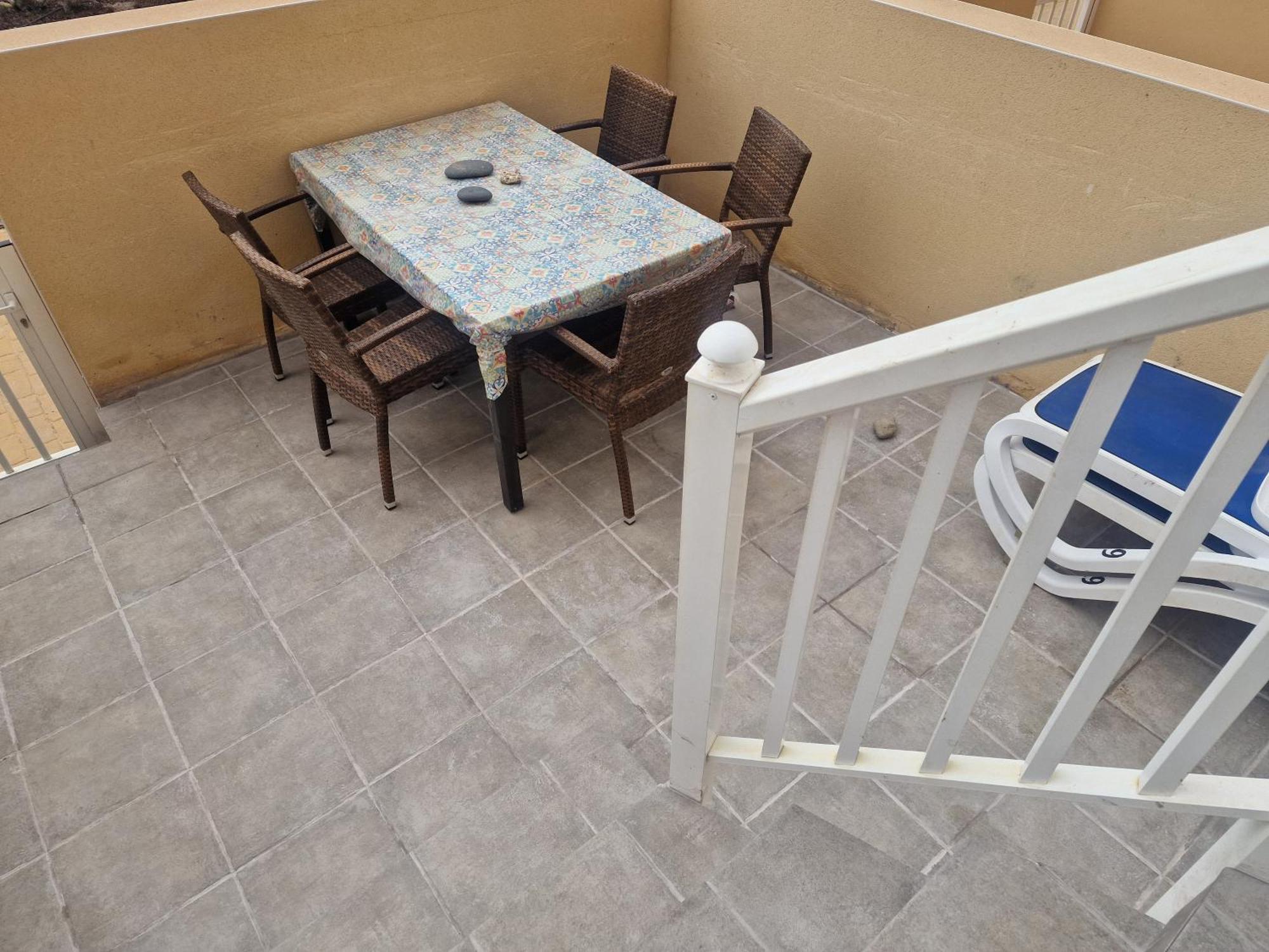 Modern 3 Bedroom House With Large Pool And Fast Internet, 100ft From The Sea - Sleeps 6 Casa vacanze *