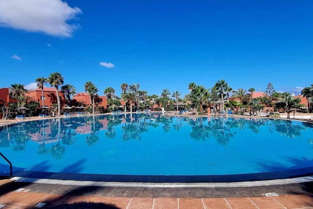 Frangipani Con Terrazza E Piscina Apartamento